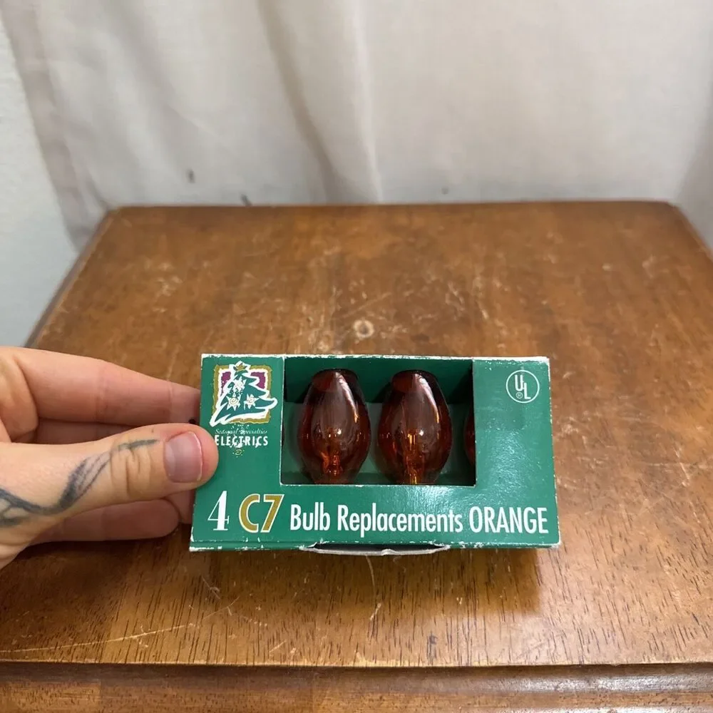 Vintage 1995 Lot of‎ 4 Replacement Christmas Bulbs Lights C-7 Orange Colored